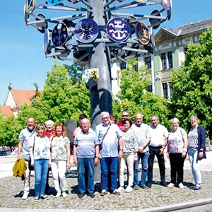 Der Teilnehmer-Treff am Zunftbaum