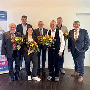 Peter Liebe, Thomas Möbius, Janine Berger, Mario Scholz, Roberto Heilscher, Robert Mühlberg und Jens-Thorsten Jacob auf der Mitgliederversammlung