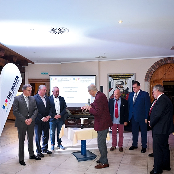 Schließen der Innungslade durch Ehren-Obermeister Horst Quaas